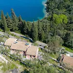 Apartmán Kerasia - 4 &