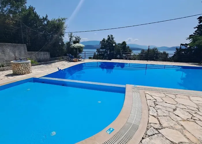 Kerasia - 4 & Appartement Kerasa