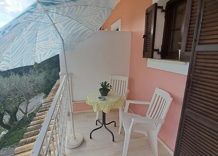 Appartement Kerasia - 4 & *